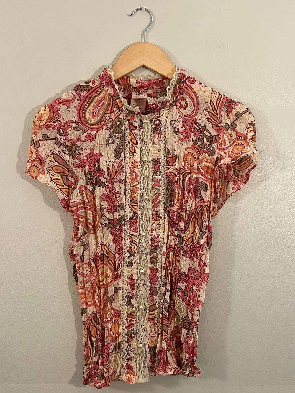 Y2K Faded Glory pink paisley lace trim button up blouse boho western fairy